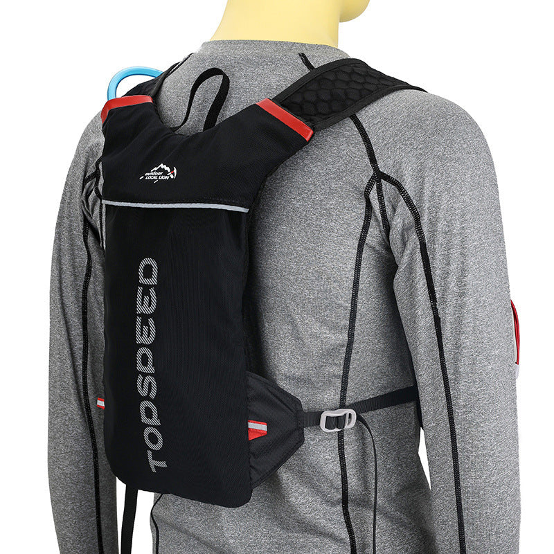 Mochila con bolsa de agua para trail running al aire libre